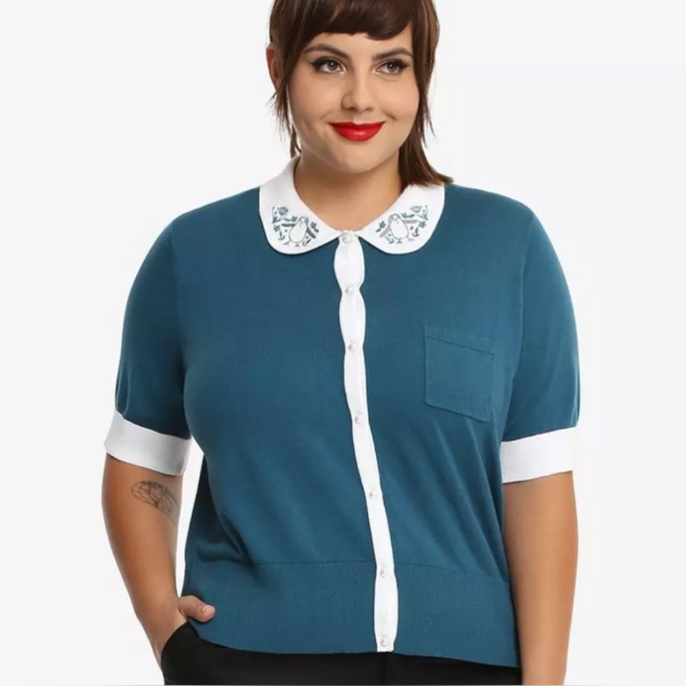 Her Universe Teal and White Short Sleeve Cardigan with Embroidered Collar